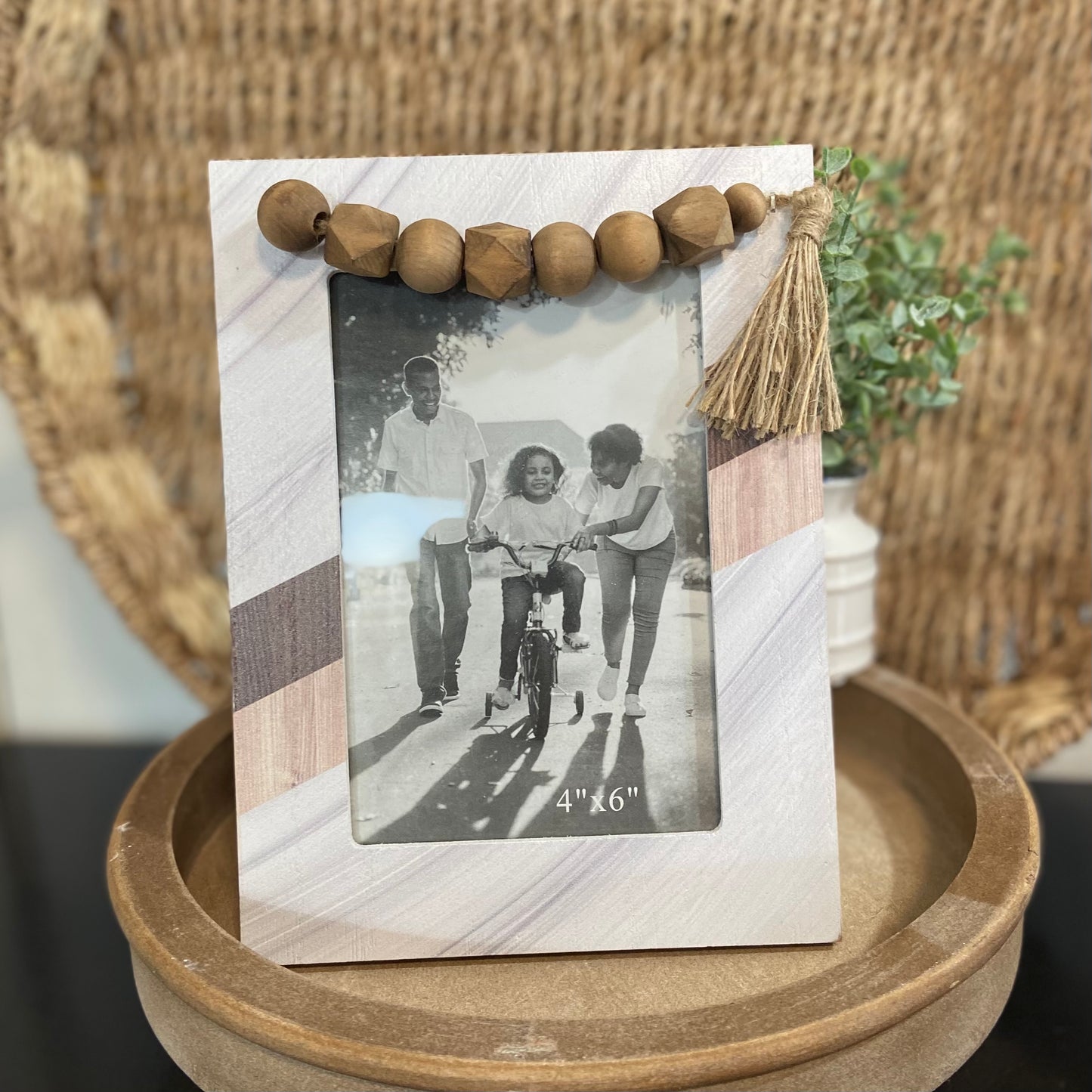 Geometric Trapezoid Frame