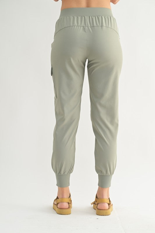 Capri Joggers in Sage & Black