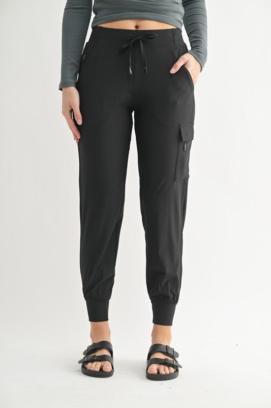 Capri Joggers in Sage & Black