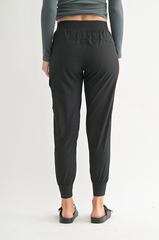 Capri Joggers in Sage & Black
