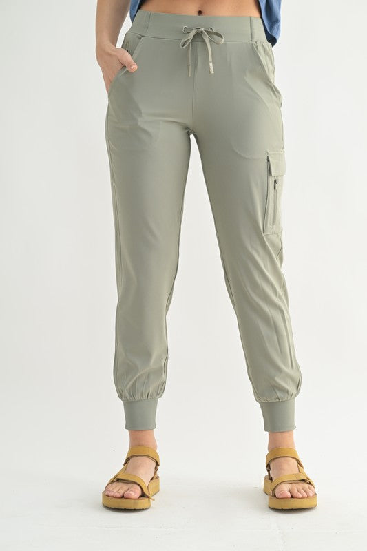 Capri Joggers in Sage & Black