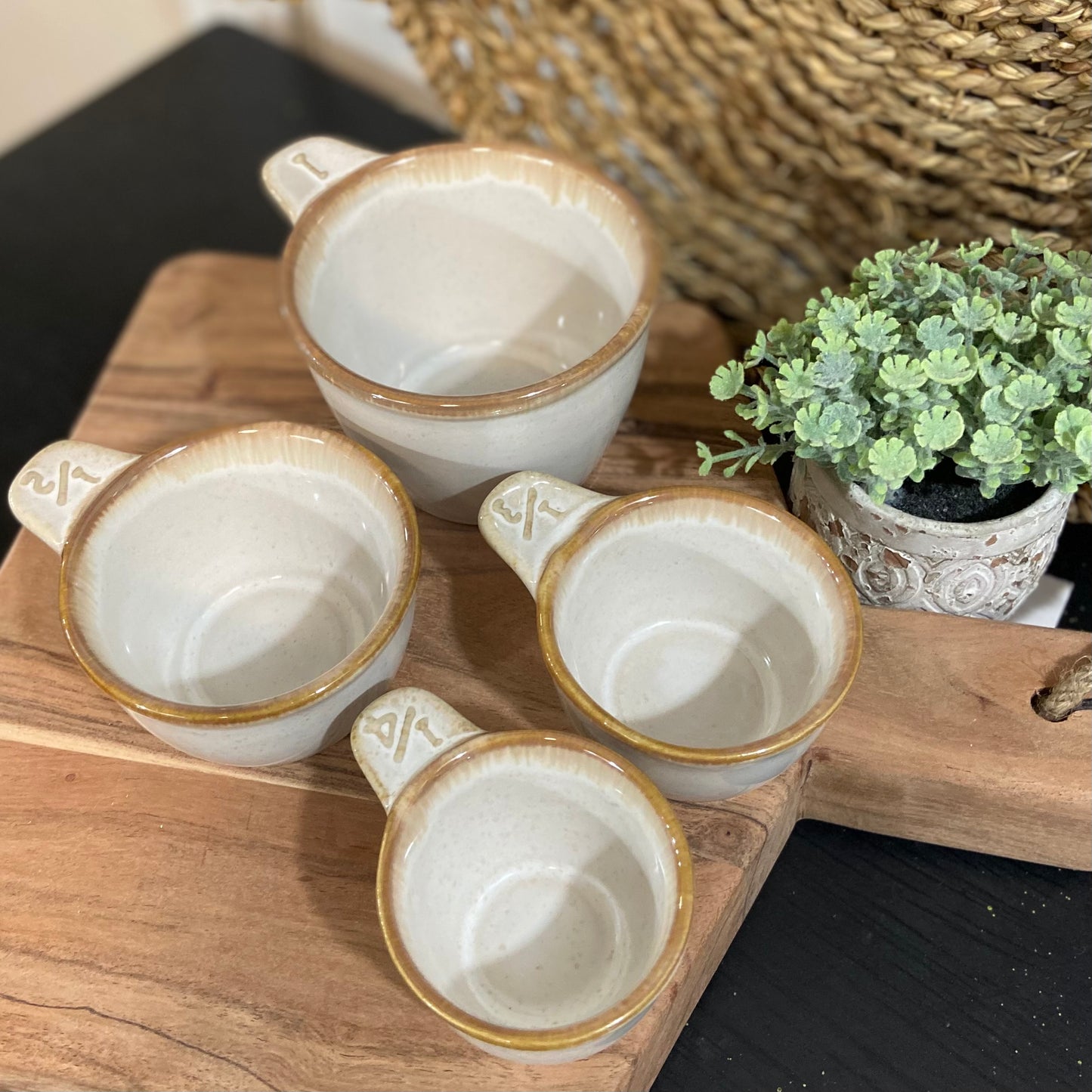 Set of 4 Measuring Cups