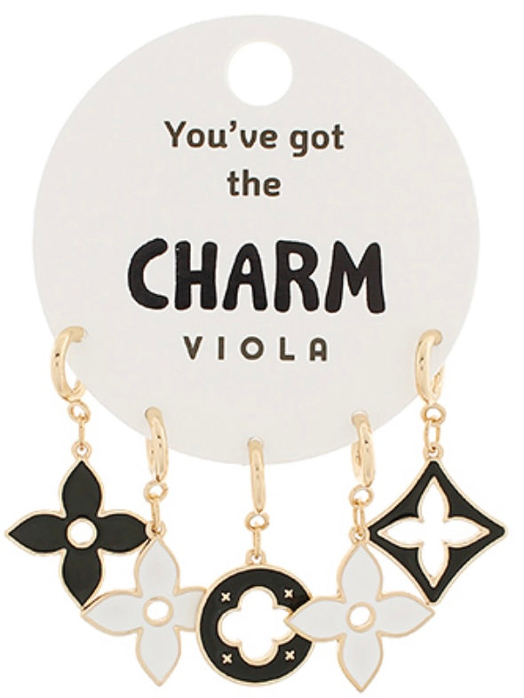 Quatrefoil Charm Set