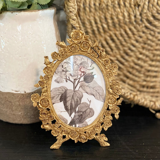 Oval Filigree Photo Frame