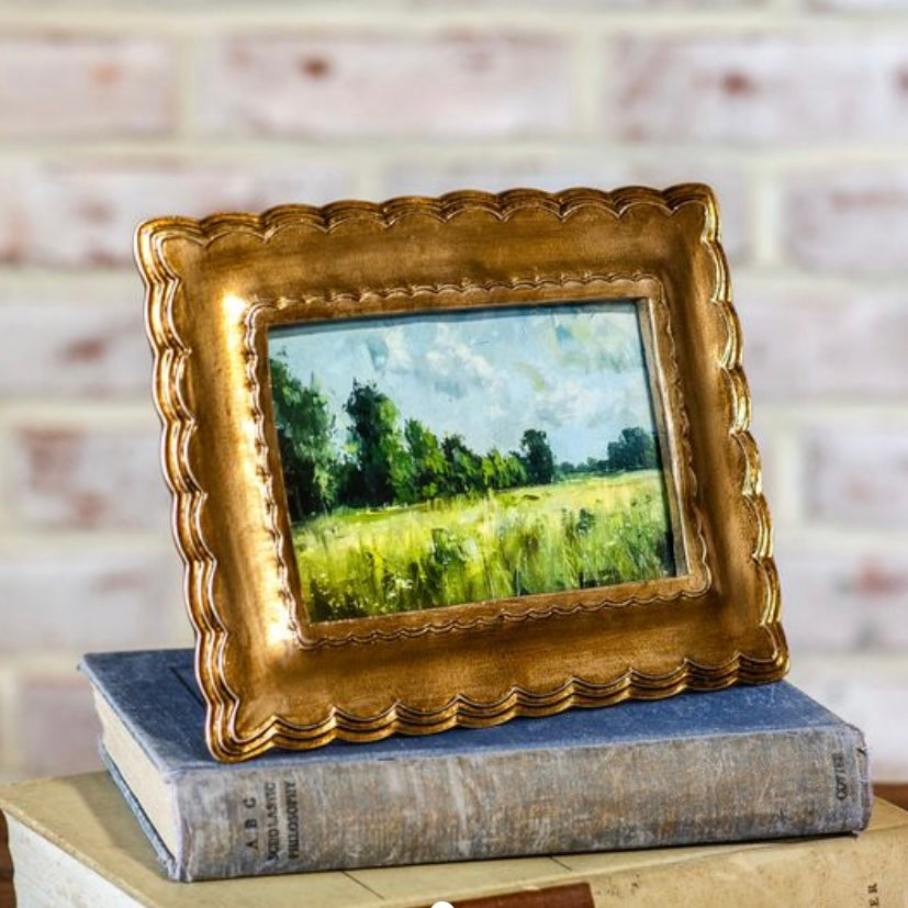 4x6 Gold Scallop Frame