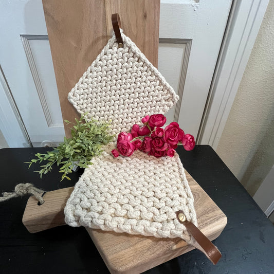 Cream Knit Pot Holder