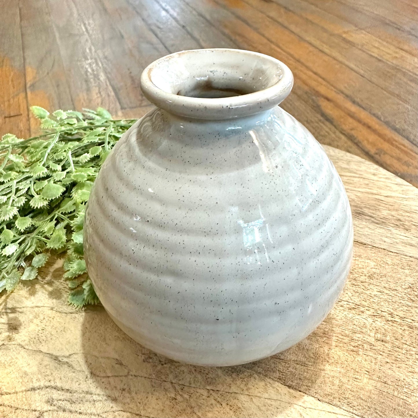 SmallVase-1.jpeg