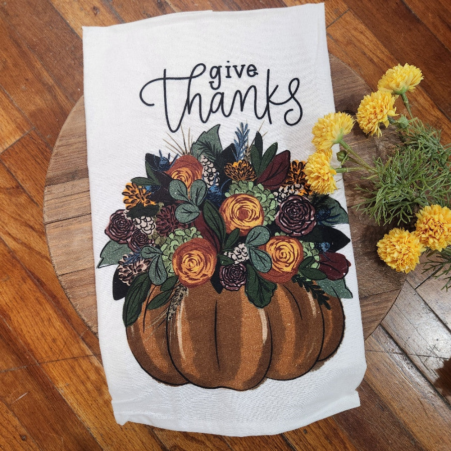 Towel-GiveThanksPumpkin.jpg
