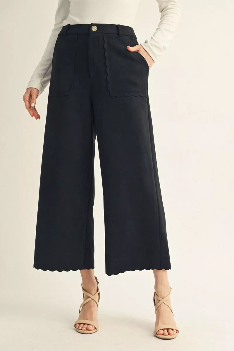 Scallop Trim Pants
