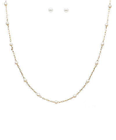 Pearl and Gold Necklace