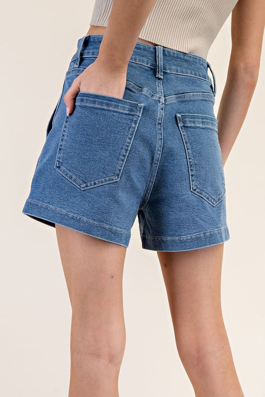 Square Pocket Denim Shorts