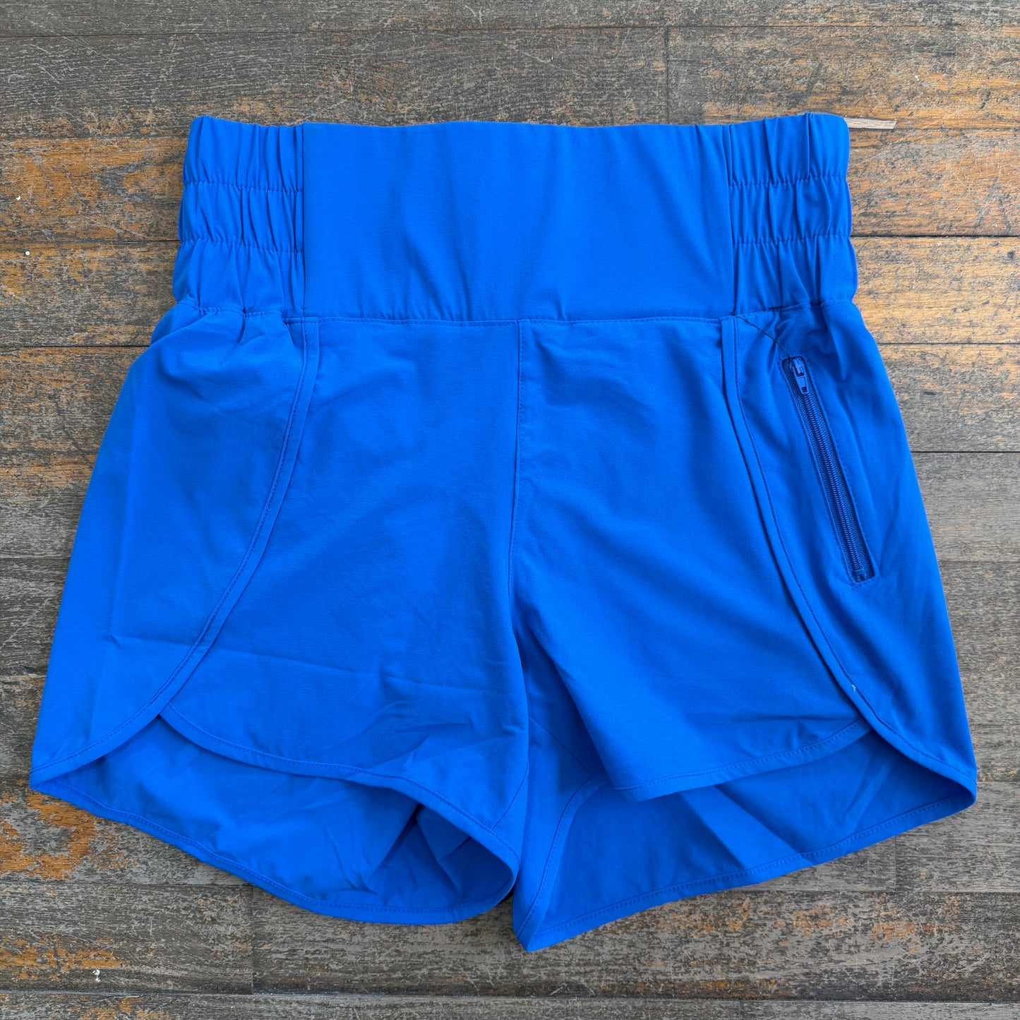 Contour Active Short