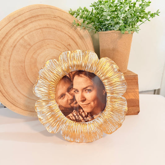 Round Floral Frame