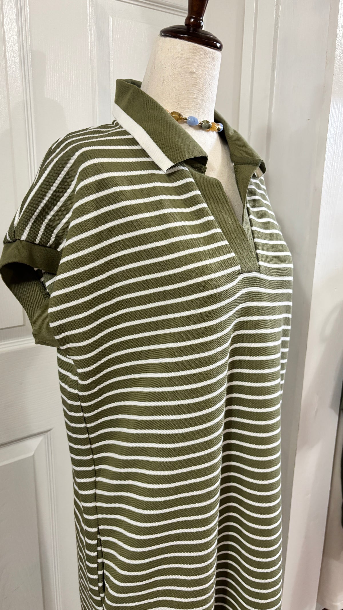 Drop Short Sleeve Striped Collared Knit Midi Dress with Pockets