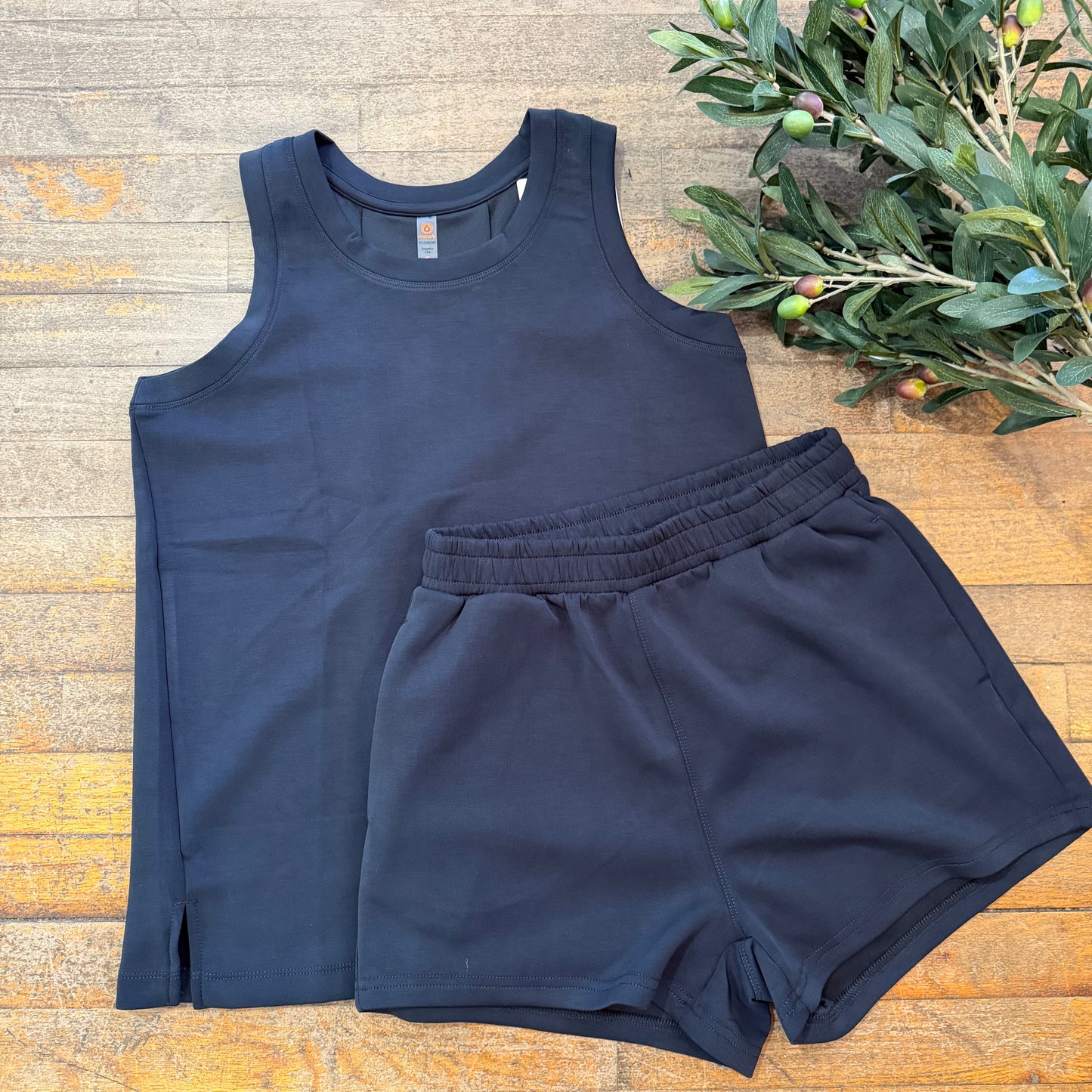 Sleeveless Black Tank Set