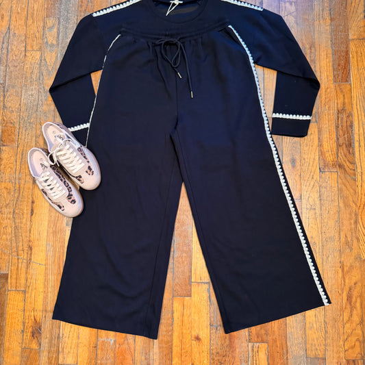 Scallop Trim Wide Leg Sweatpants