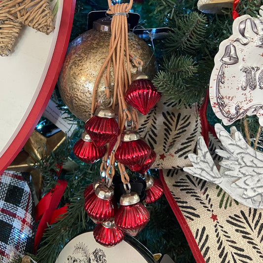 Red Ornament Bunch