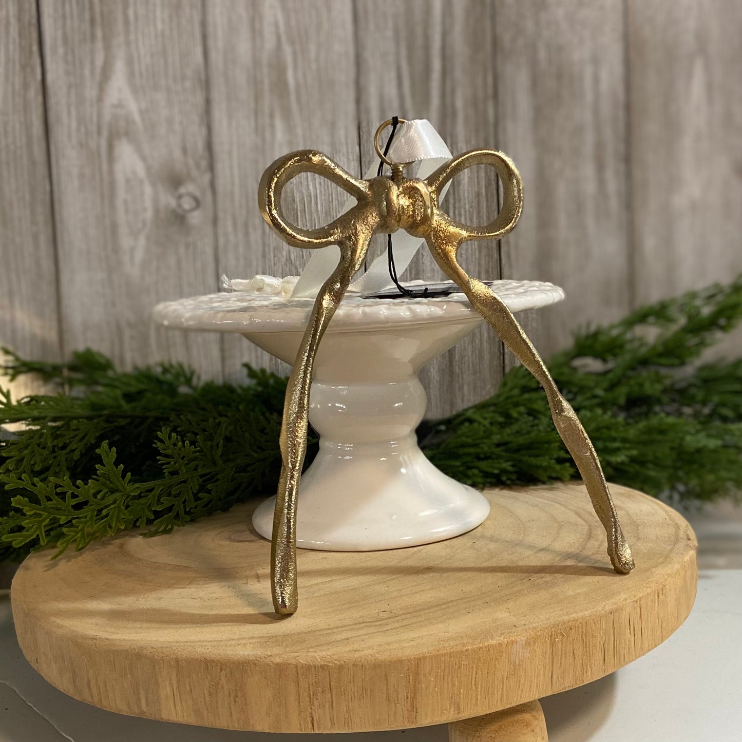 Gold Ribbon Ornament