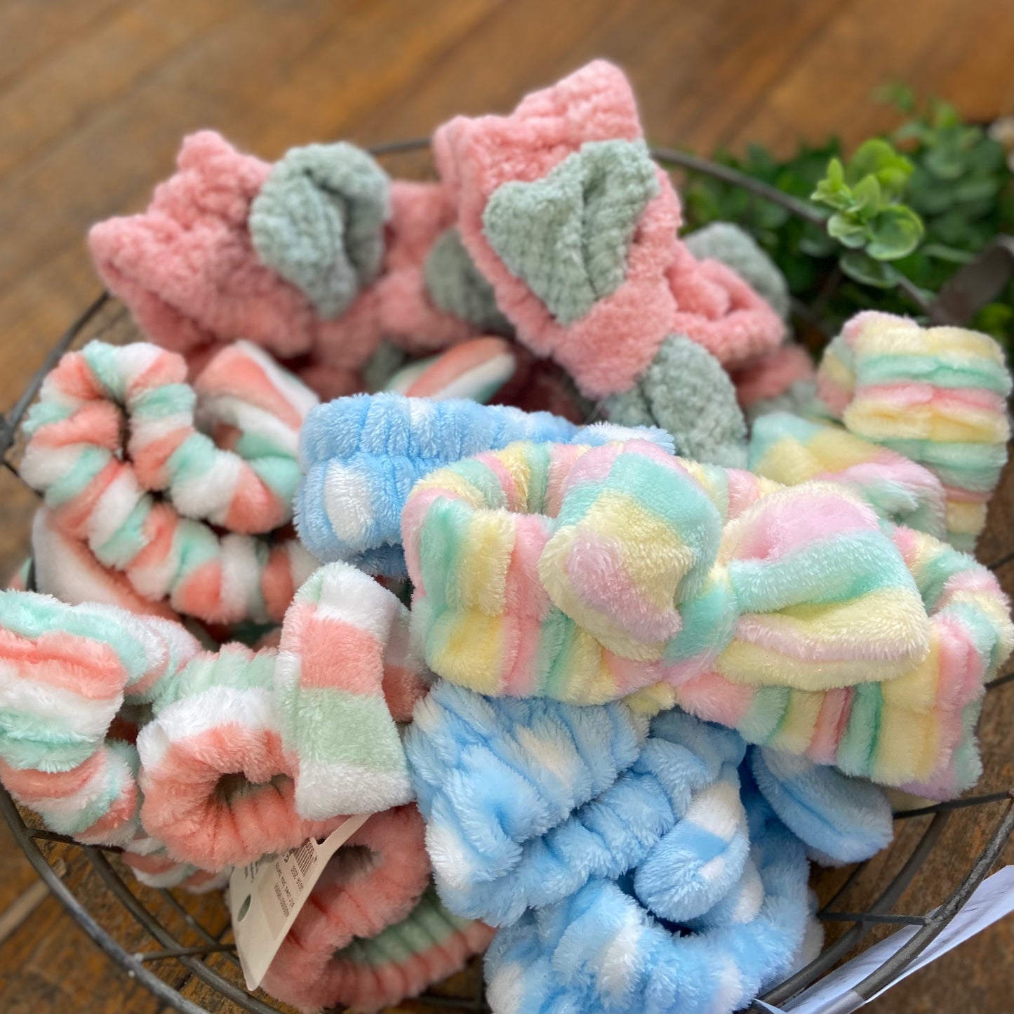Plush Bow Band