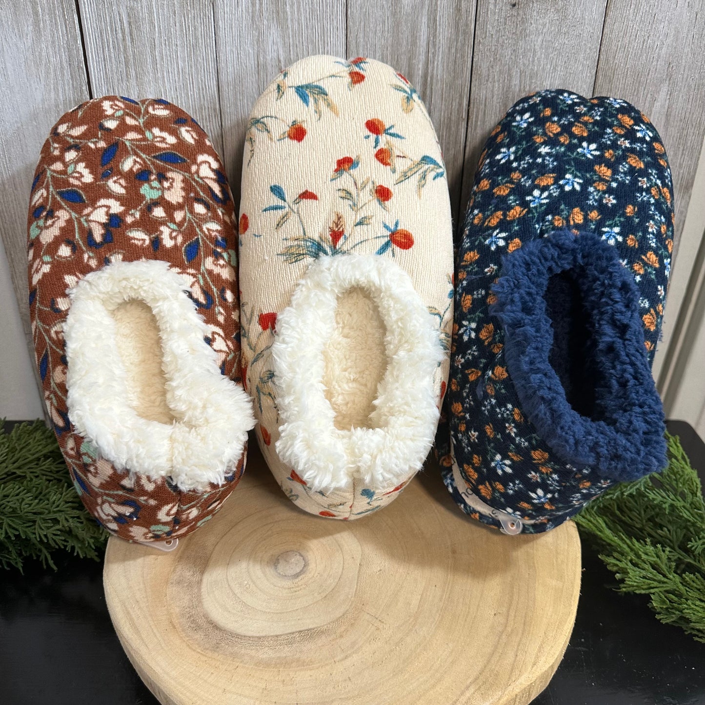 Snoozies Women's Floral Bloom