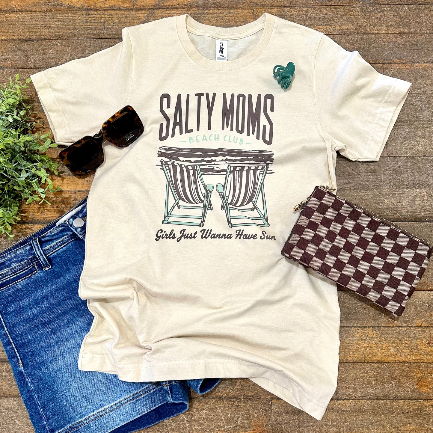 Salty Mom Beach Tee